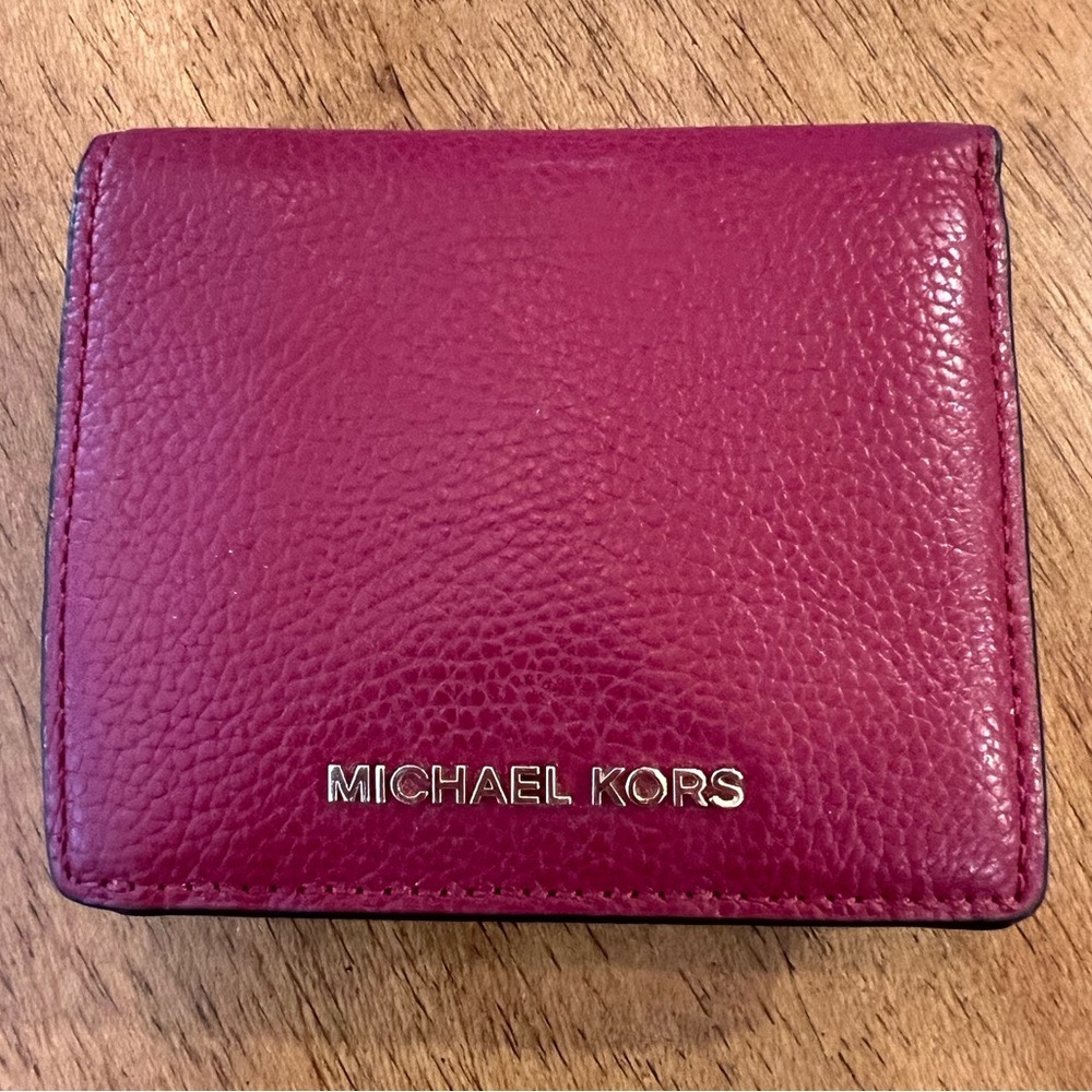 Michael Kors Wallet w/ Bill Holder and Coin Pocket